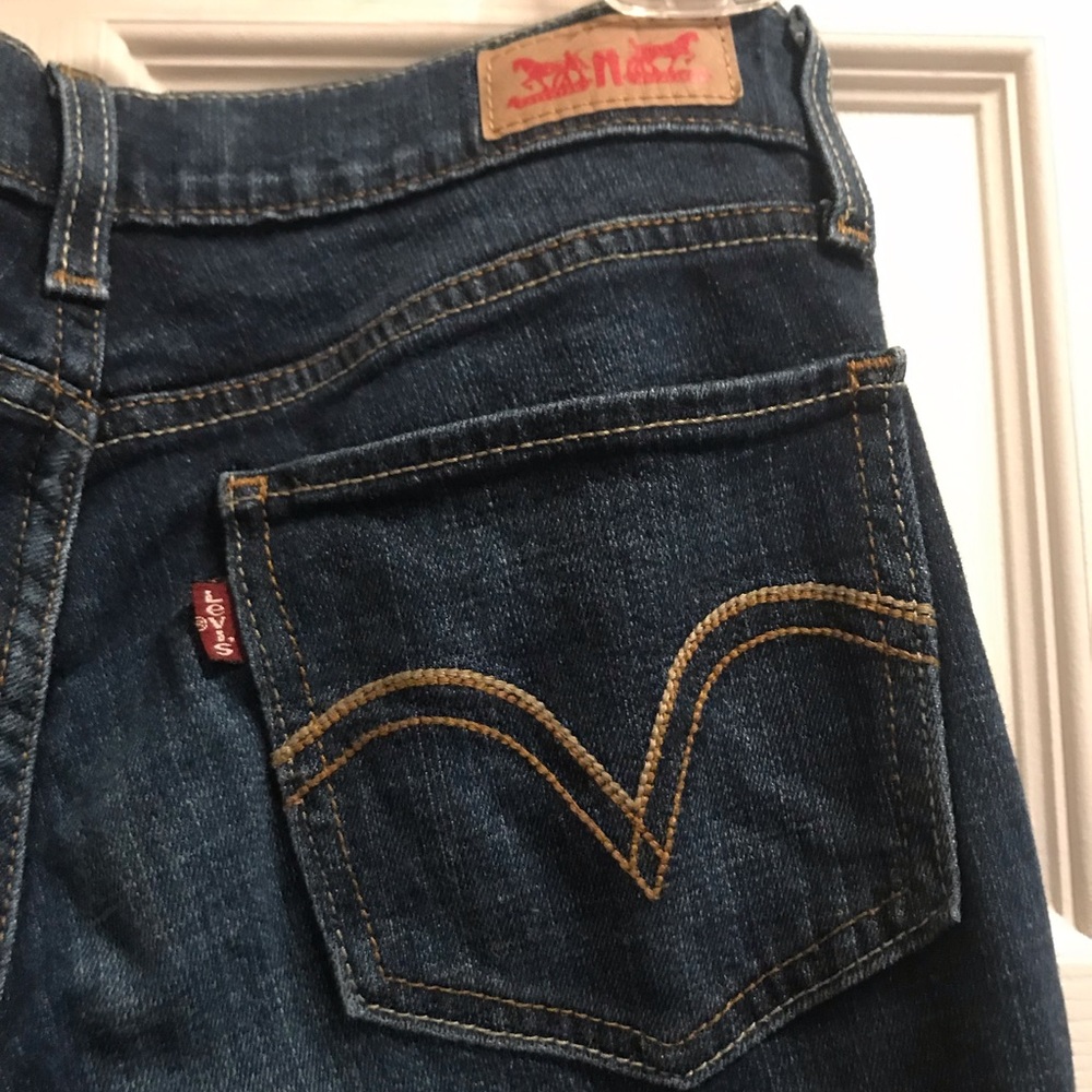 Levi’s 524 Skinny Jeans